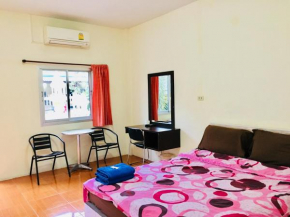 Hotels in Amphoe Pluak Daeng